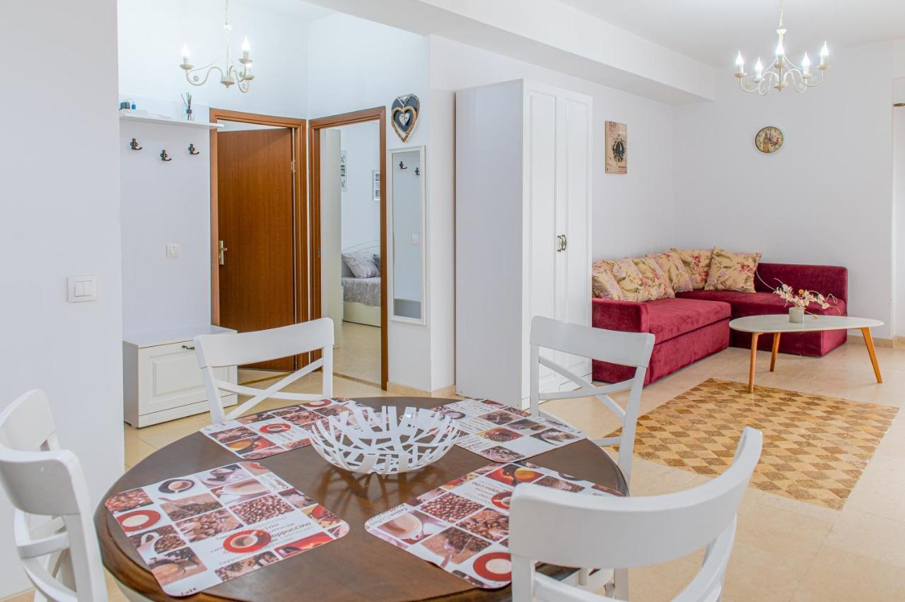 Morsky Appartement Năvodari Buitenkant foto