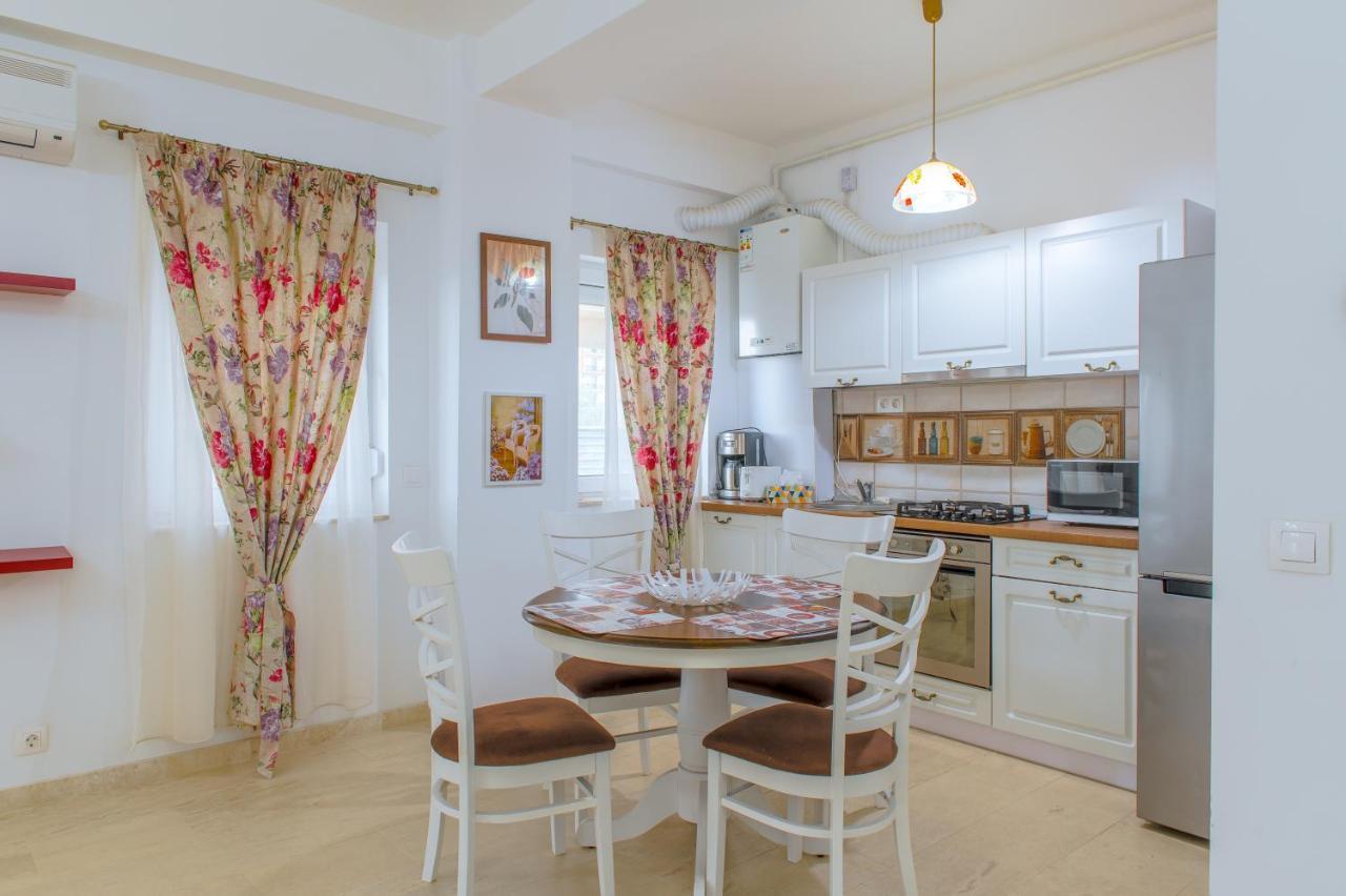 Morsky Appartement Năvodari Buitenkant foto